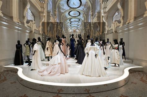 christian dior musee des arts decoratifs|christian dior couturier.